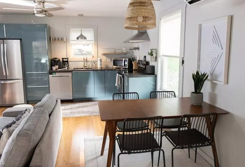 Plum Perfect Hideaway By Avantstay Near Downtown