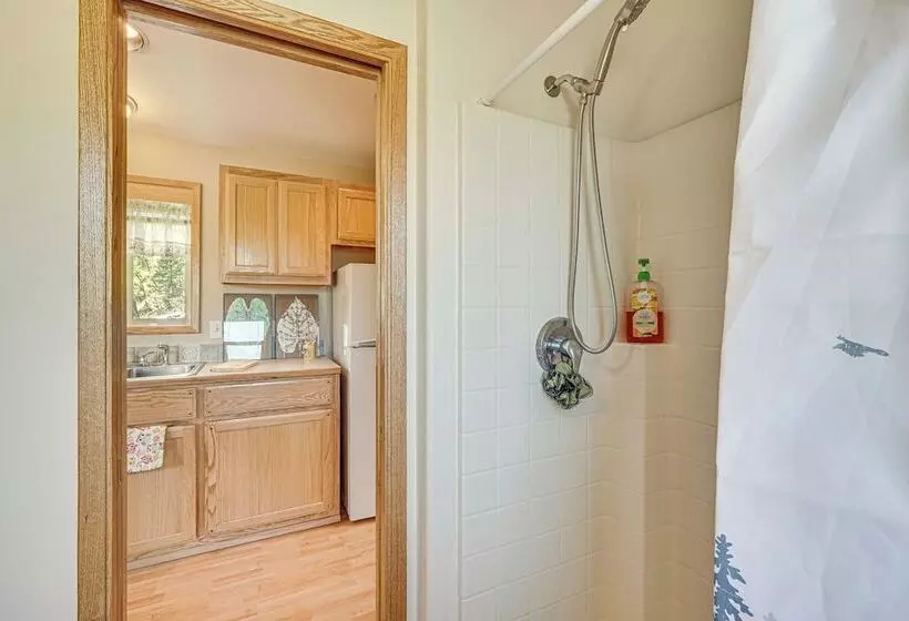 Hiking Trail On Site: Mtn View Eagle Point Retreat