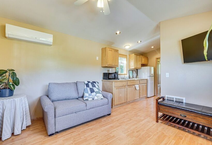 Hiking Trail On Site: Mtn View Eagle Point Retreat