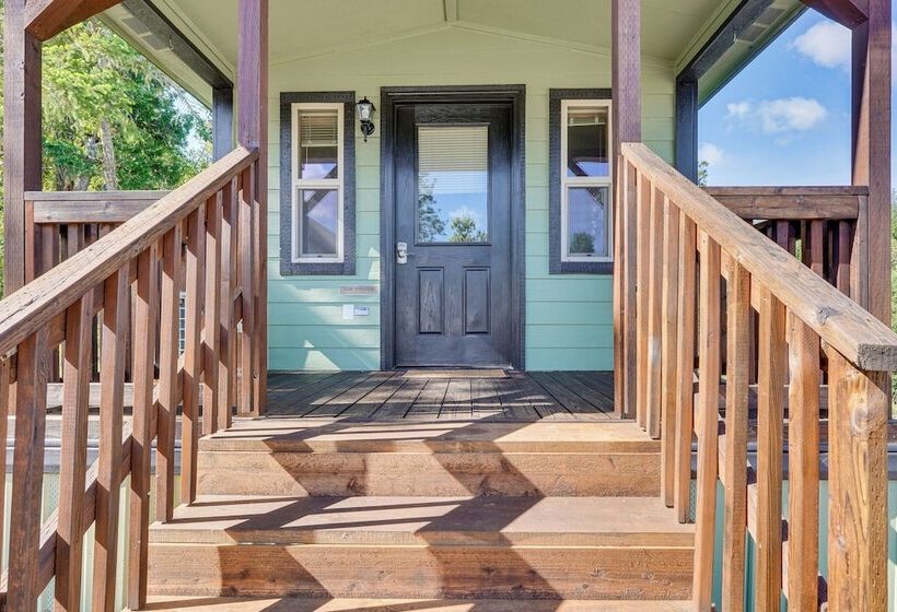 Hiking Trail On Site: Mtn View Eagle Point Retreat