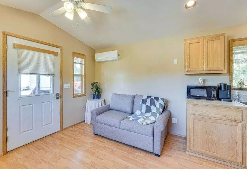 Hiking Trail On Site: Mtn View Eagle Point Retreat