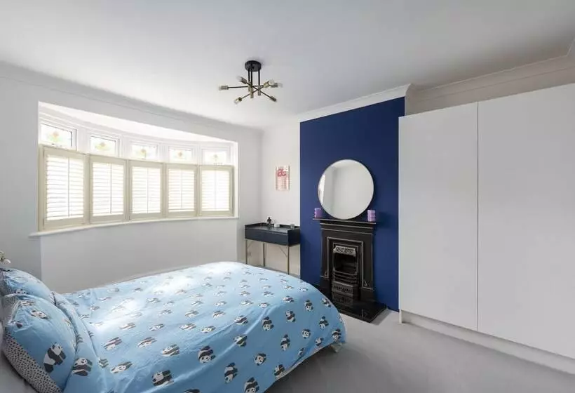 レジデンス Charming 4 Bed House In South East London