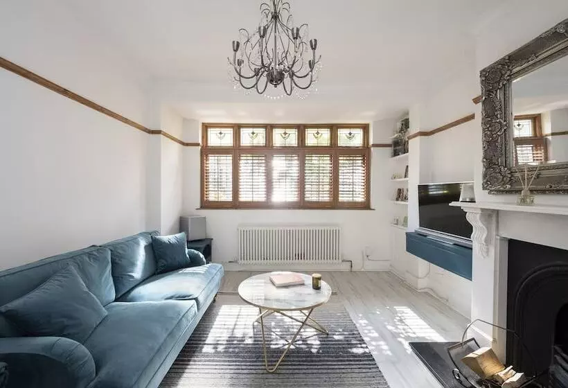 レジデンス Charming 4 Bed House In South East London