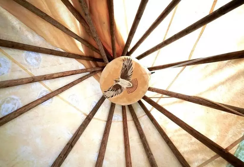 リゾートホテル Yellowstone Tipis