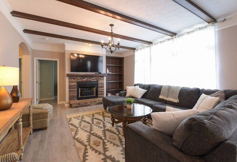 Riverside Ranch By Avantstay Mins To Downtown