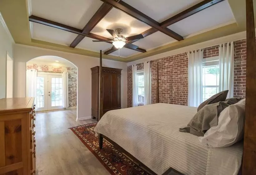 Riverside Ranch By Avantstay Mins To Downtown
