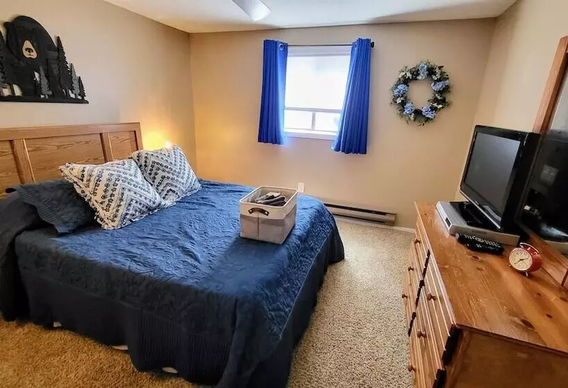 Slope Lodge Prime Skiing Location Indoor Pool, Hot Tub, Sauna Private Deck