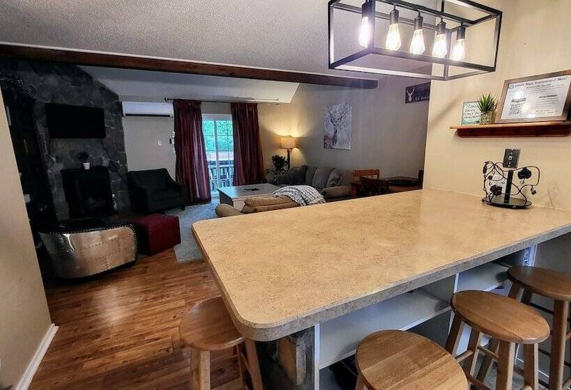 Slope Lodge Prime Skiing Location Indoor Pool, Hot Tub, Sauna Private Deck