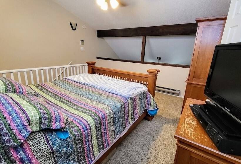 Slope Lodge Prime Skiing Location Indoor Pool, Hot Tub, Sauna Private Deck