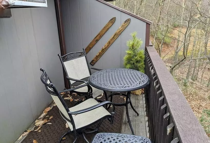 Slope Lodge Prime Skiing Location Indoor Pool, Hot Tub, Sauna Private Deck