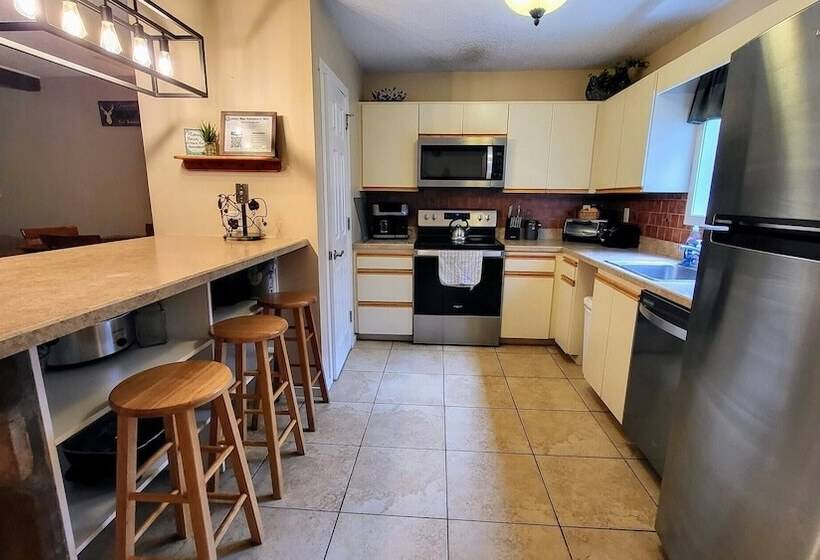 Slope Lodge Prime Skiing Location Indoor Pool, Hot Tub, Sauna Private Deck