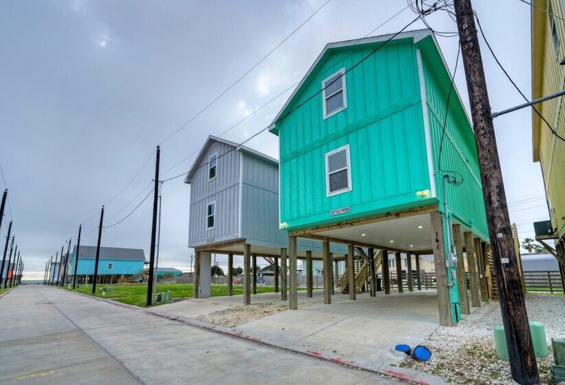 Pool Access + Boat Dock Steps To The Gulf The Pintail By Avantstay