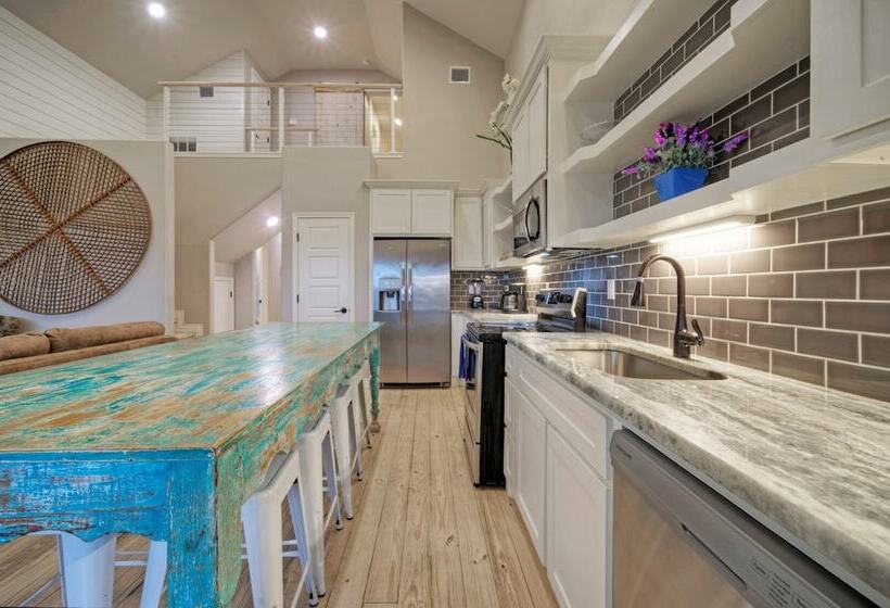 Pool Access + Boat Dock Steps To The Gulf The Pintail By Avantstay