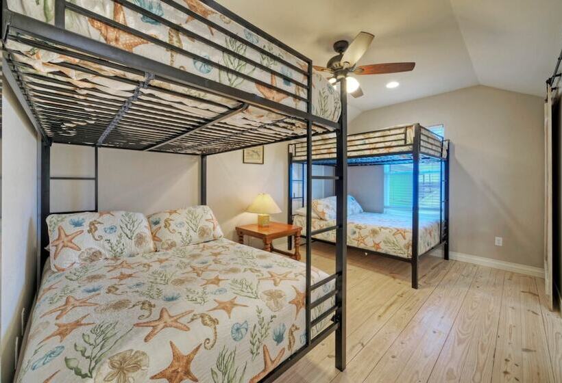 Pool Access + Boat Dock Steps To The Gulf The Pintail By Avantstay