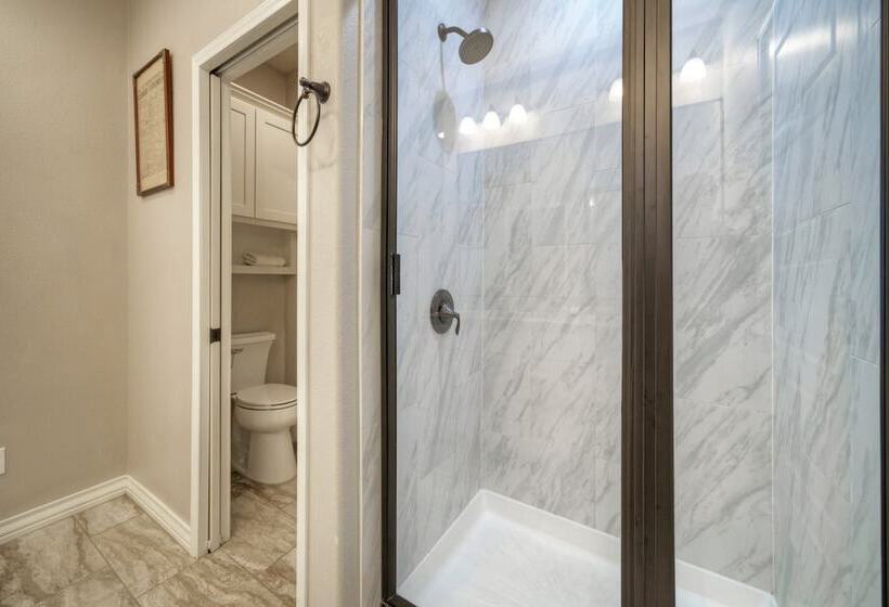 Pool Access + Boat Dock Steps To The Gulf The Pintail By Avantstay