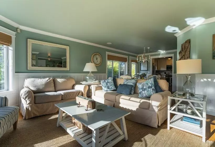 Truly A Treasure By Avantstay Walk To Beach, Patio