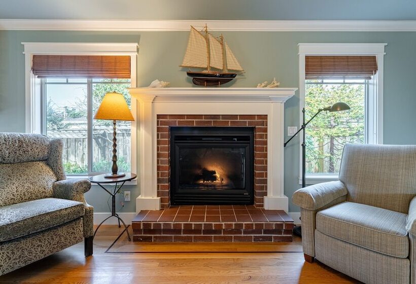 Truly A Treasure By Avantstay Walk To Beach, Patio