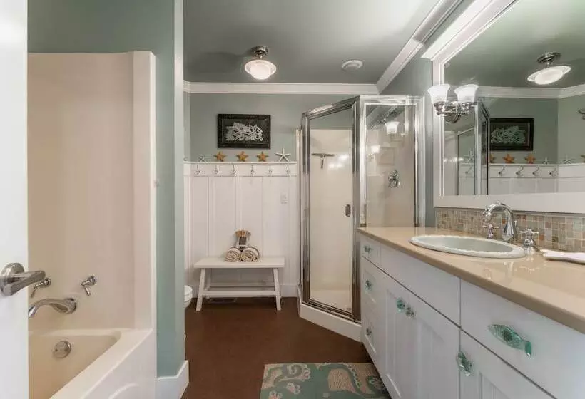 Truly A Treasure By Avantstay Walk To Beach, Patio