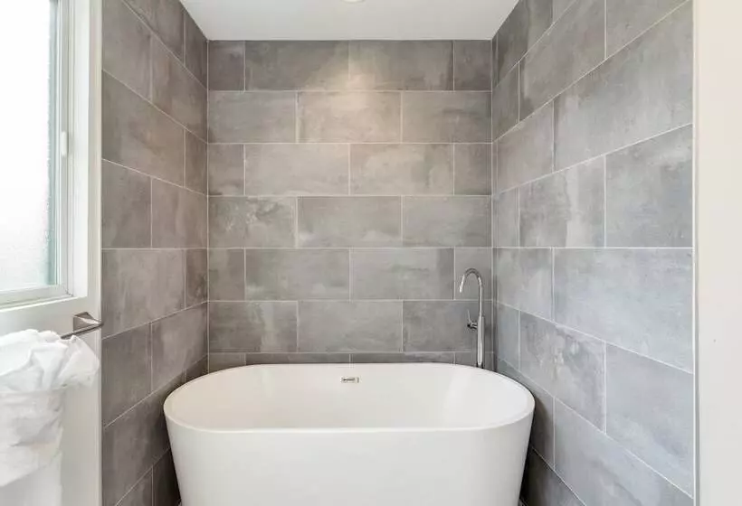 Velvet Sand Buyout By Avantstay Steps To Newport Beach Sleeps 22