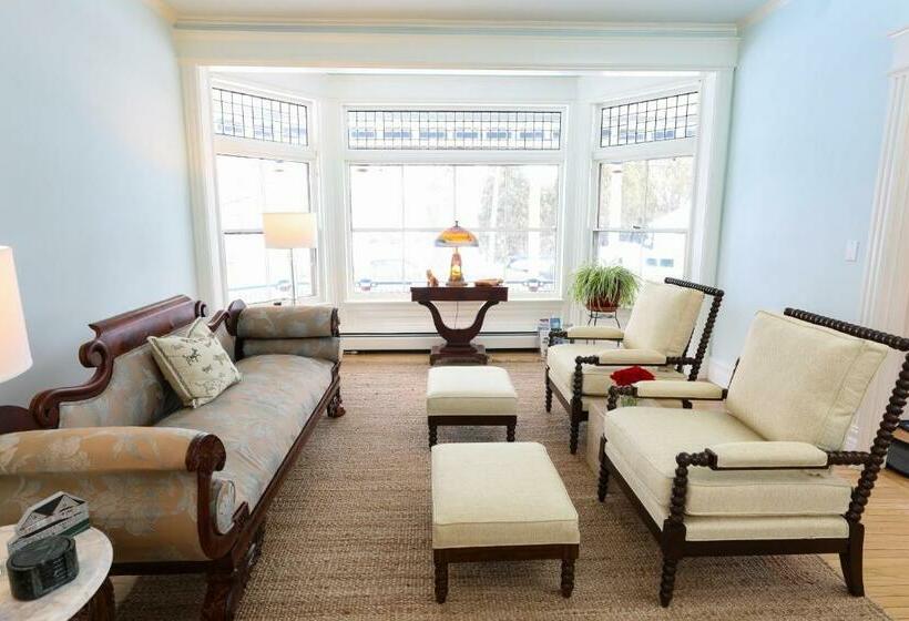 Bed and Breakfast 2w Lake