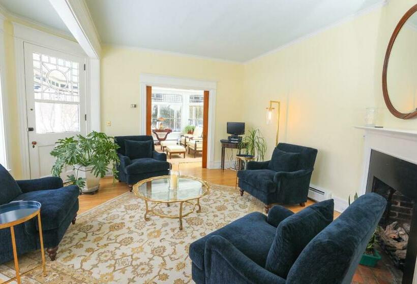 Bed and Breakfast 2w Lake