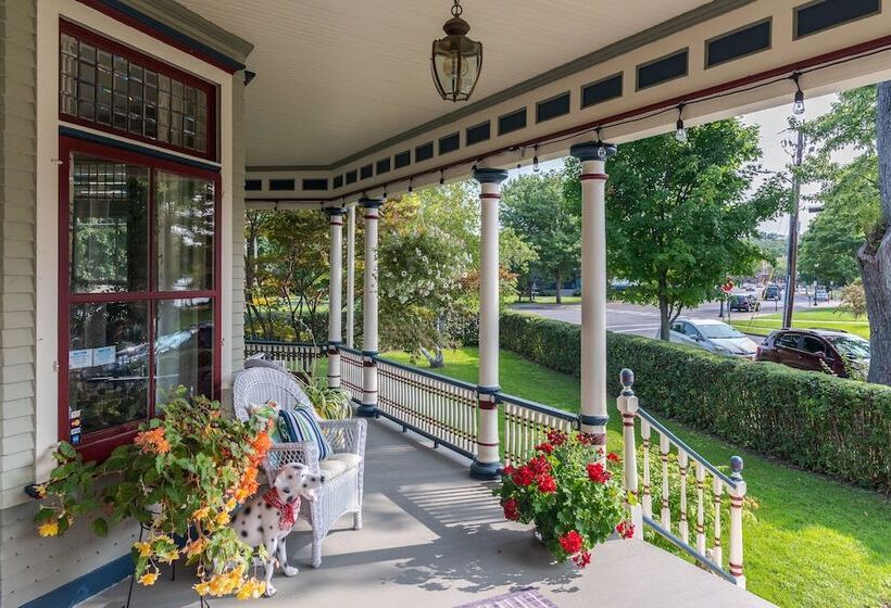 Bed and Breakfast 2w Lake