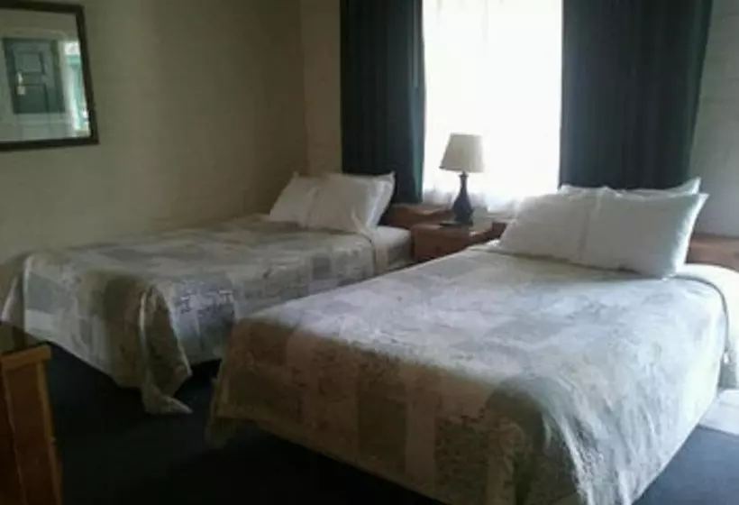 Bishop Village Motel