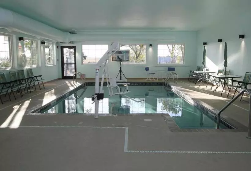 ホテル Bowman Lodge & Convention Center