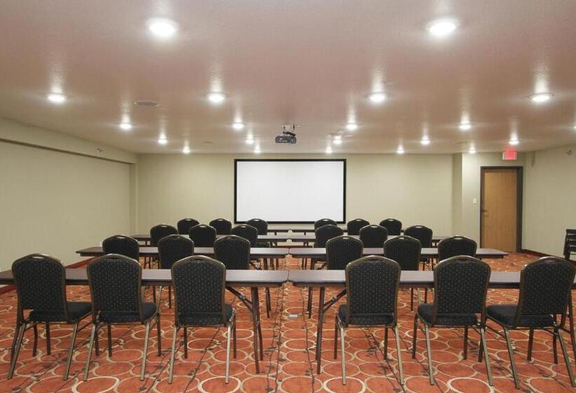 فندق Bowman Lodge & Convention Center