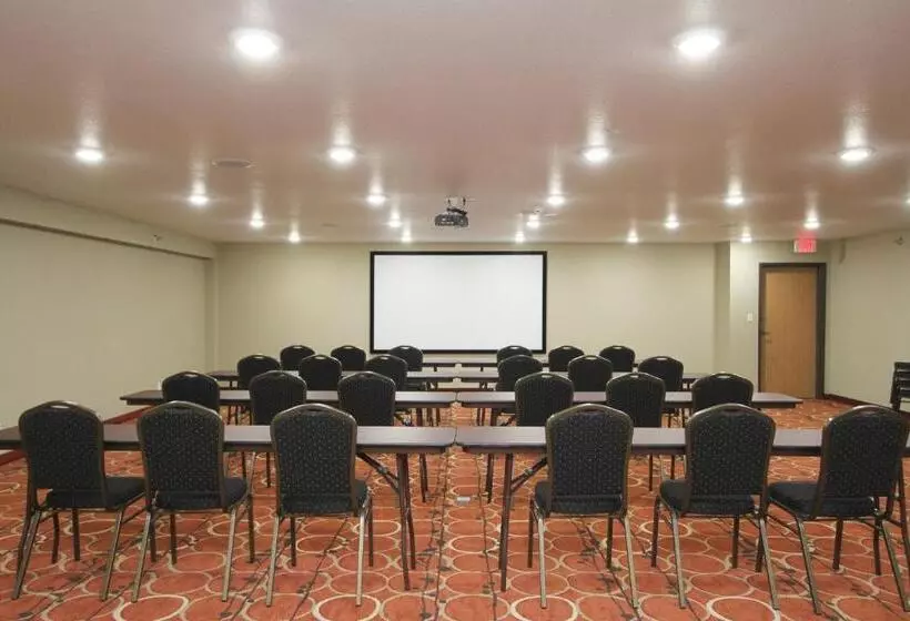ホテル Bowman Lodge & Convention Center