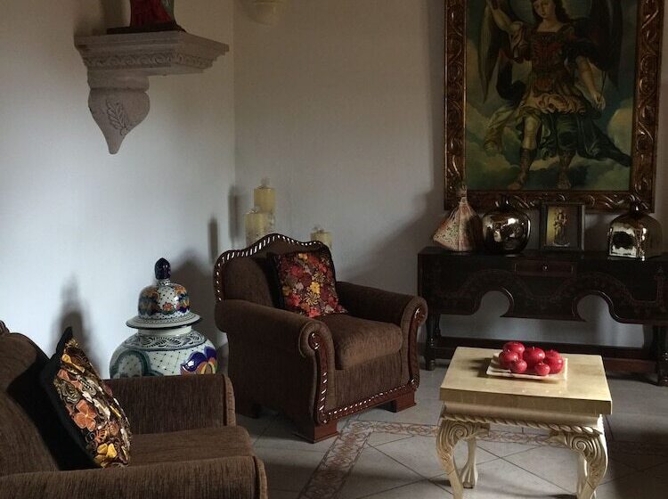 בית מלון כפרי Mansion Real