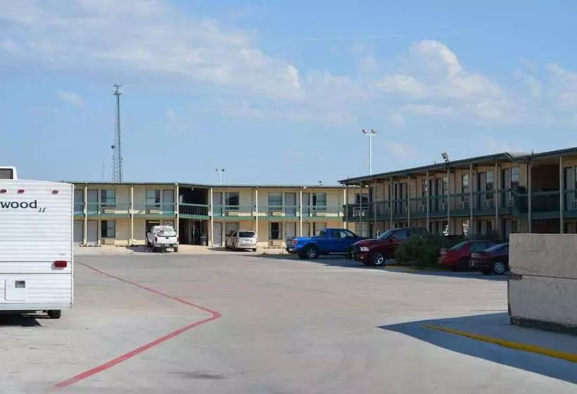 Hotelli Plaza Inn