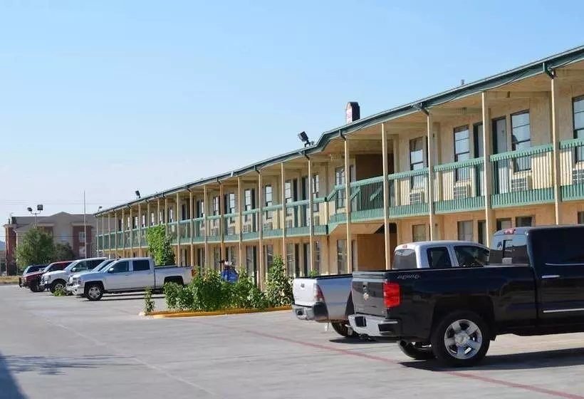 Hotelli Plaza Inn