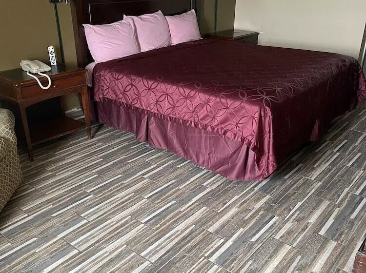 Hotelli Plaza Inn