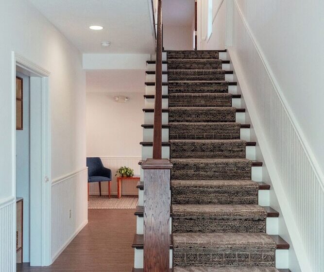 Отель Skaneateles Boutique