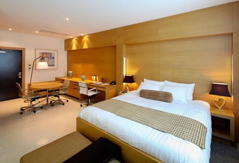 酒店 The One Boutique