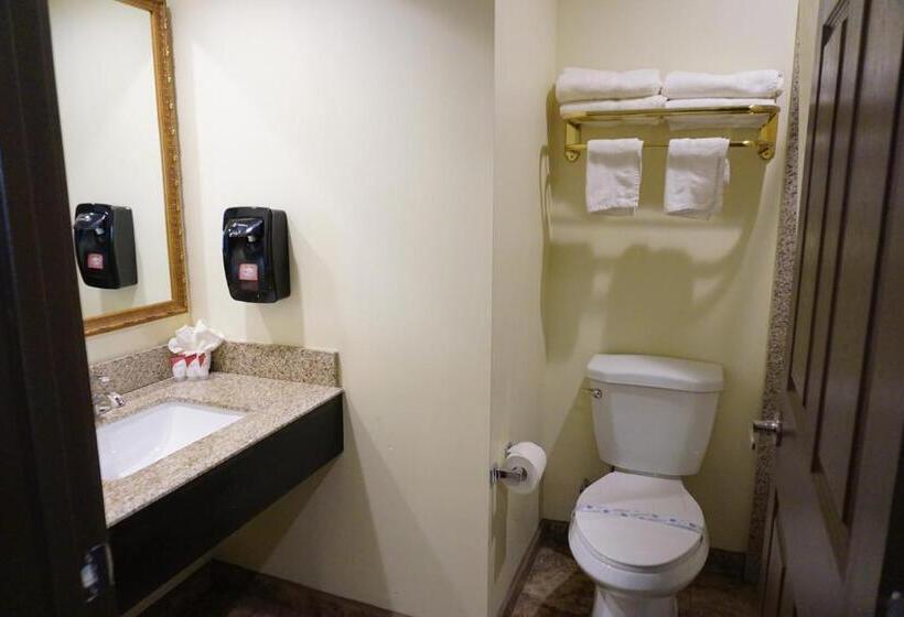 בית מלון כפרי Tuscan Garden Inn