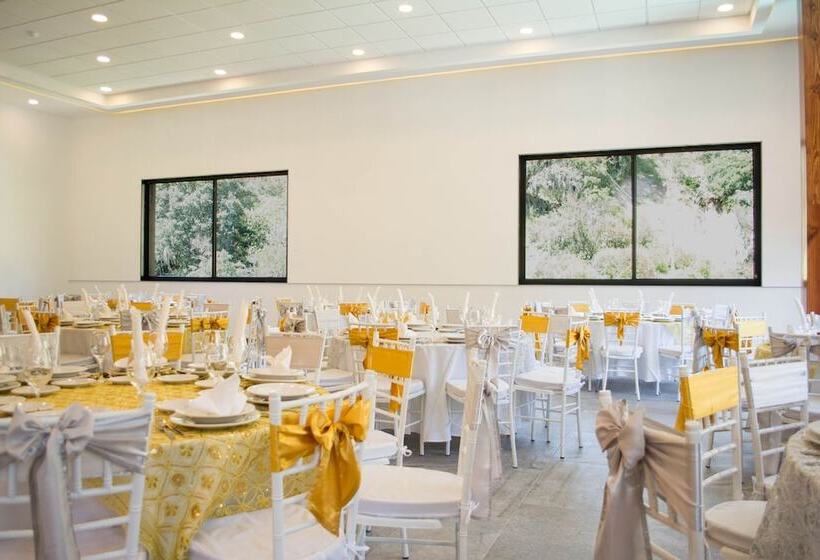 هتل Y Aguas Termales De Chignahuapan