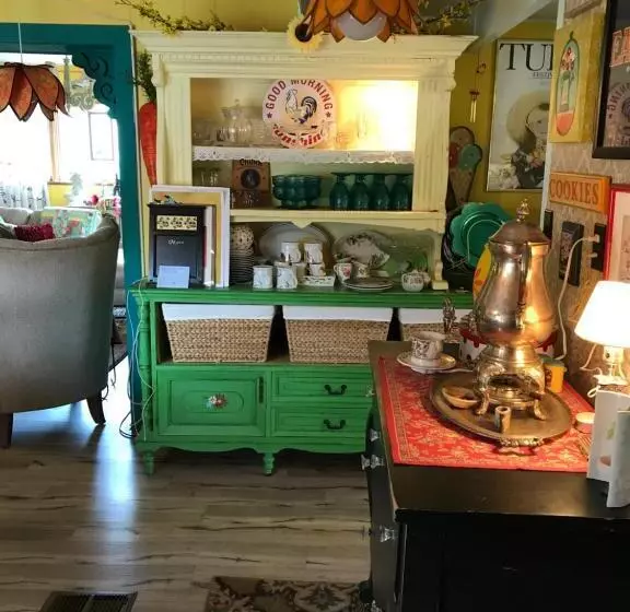 Klutina Kate S B&b