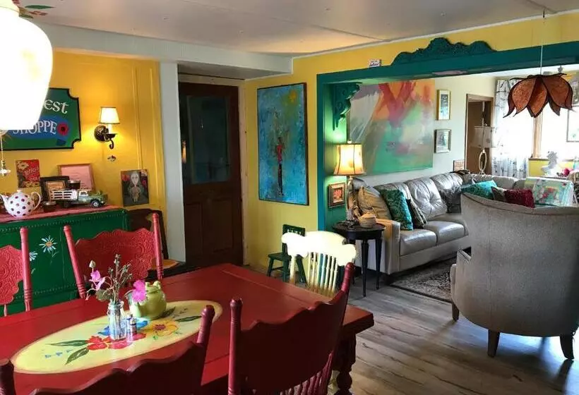 Klutina Kate S B&b