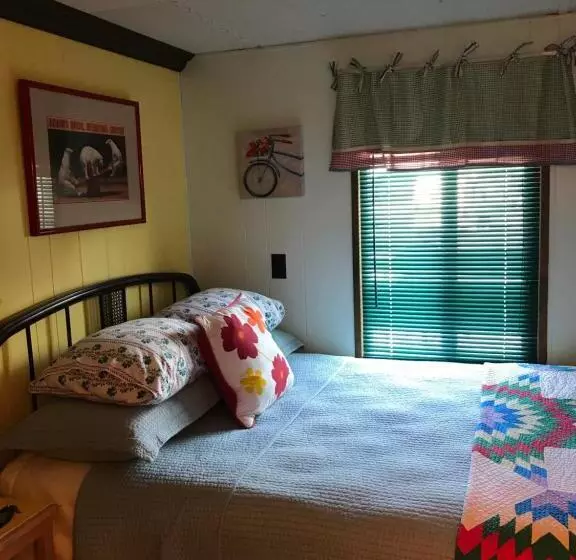 Klutina Kate S B&b