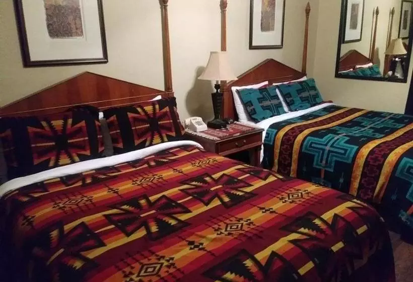 مُتل Apache Lodge