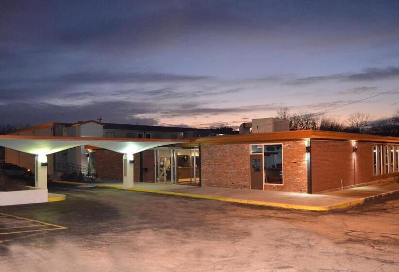 فندق على الطريق Cascades Inn