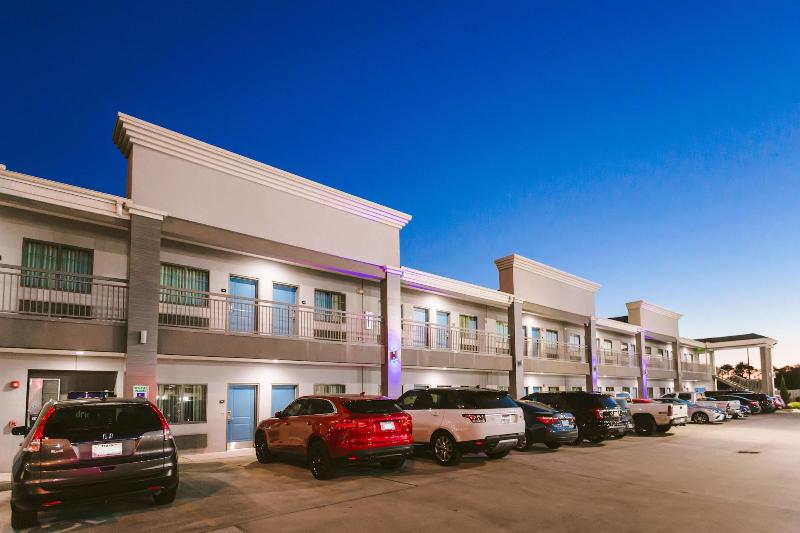 מוטל Express Inn  Spring