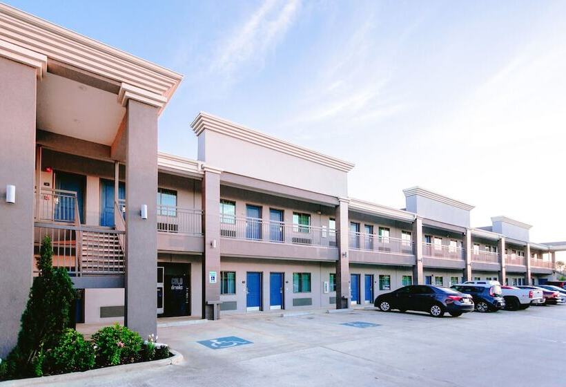 מוטל Express Inn  Spring