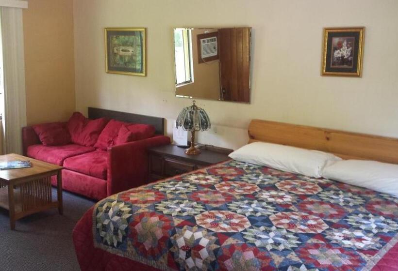 Мотель Two Rivers Lodge