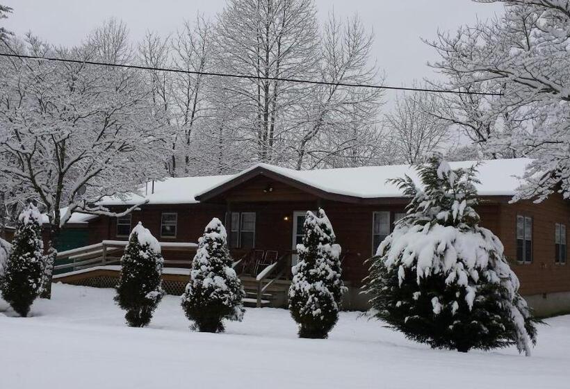 Мотель Two Rivers Lodge