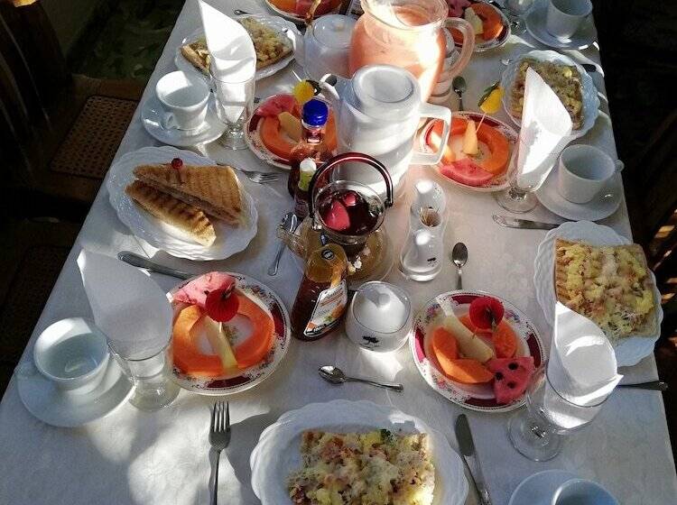 Casa Guevara Alba B&b