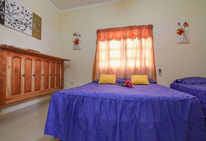 Hostal 20 Millas Santa Maria