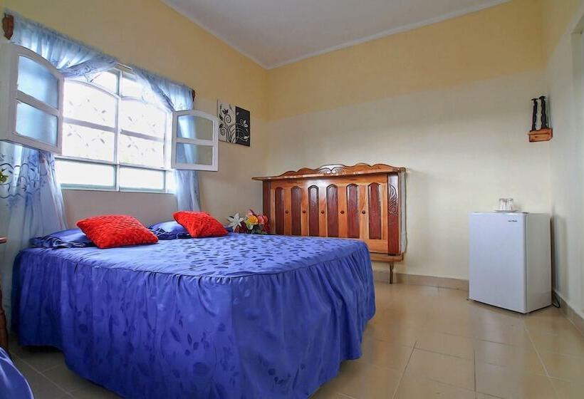 Hostal 20 Millas Santa Maria